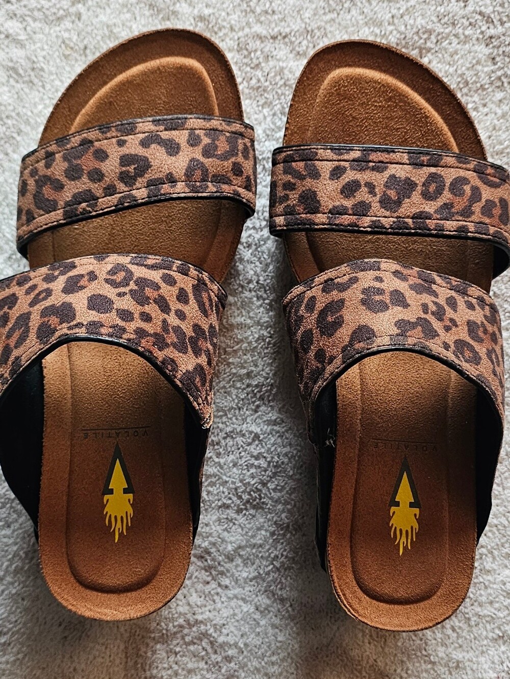 Volatile leopard print double-strap wedge sandals Sz 6
